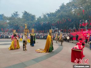 （新春走基层）“三星堆新年大典”重启 民众“穿越时空”感受古蜀文化