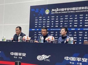 赛后丨崔康熙：球员展现了斗志，越困难越有助于提振泰山队信心