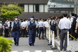 安倍晋三遇刺案开庭前，法庭收到疑似爆炸物，紧急取消庭审疏散所有人