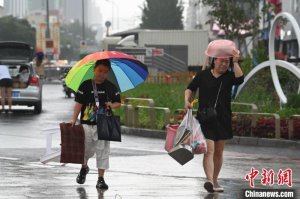 呼和浩特发布强对流、雷电、冰雹预警信号