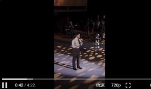 李健翻唱王菲《如愿》获好评 李健海边演唱会带来惊喜