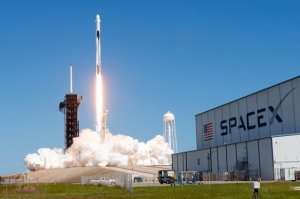 马斯克的SpaceX火箭公司有望实现约90亿美元的收入