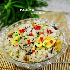 雪菜蛋炒饭的做法-家常味炒菜谱