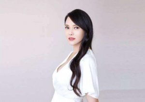 伊能静哭着说觉得委屈什么情况 微博回应委屈缘由称是想到女儿